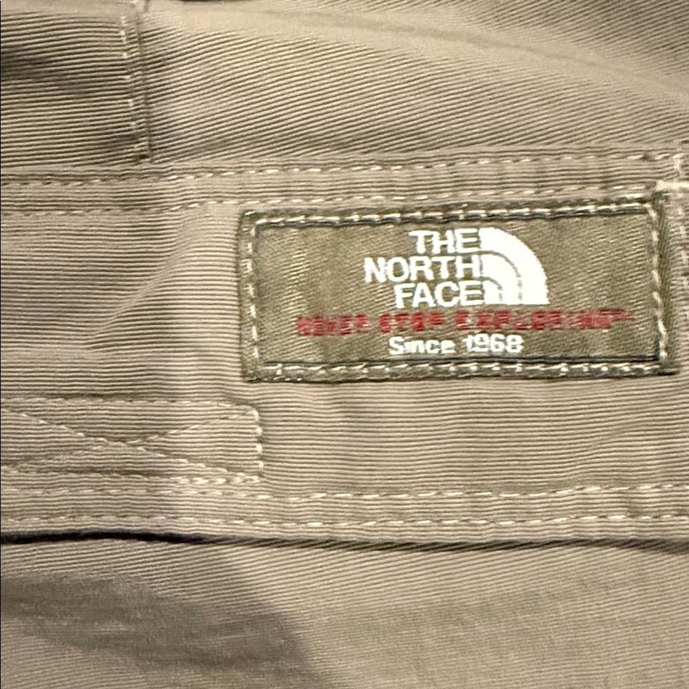The North Face Women s 10 Olive Cargo Pants - Picture 8 of 8